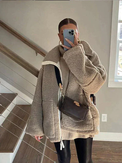Liora – Oversize Teddyjacken